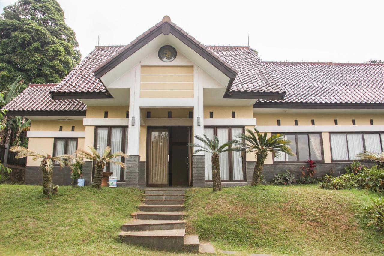 Aldeoz Villa Ciater Sarireja Exteriér fotografie