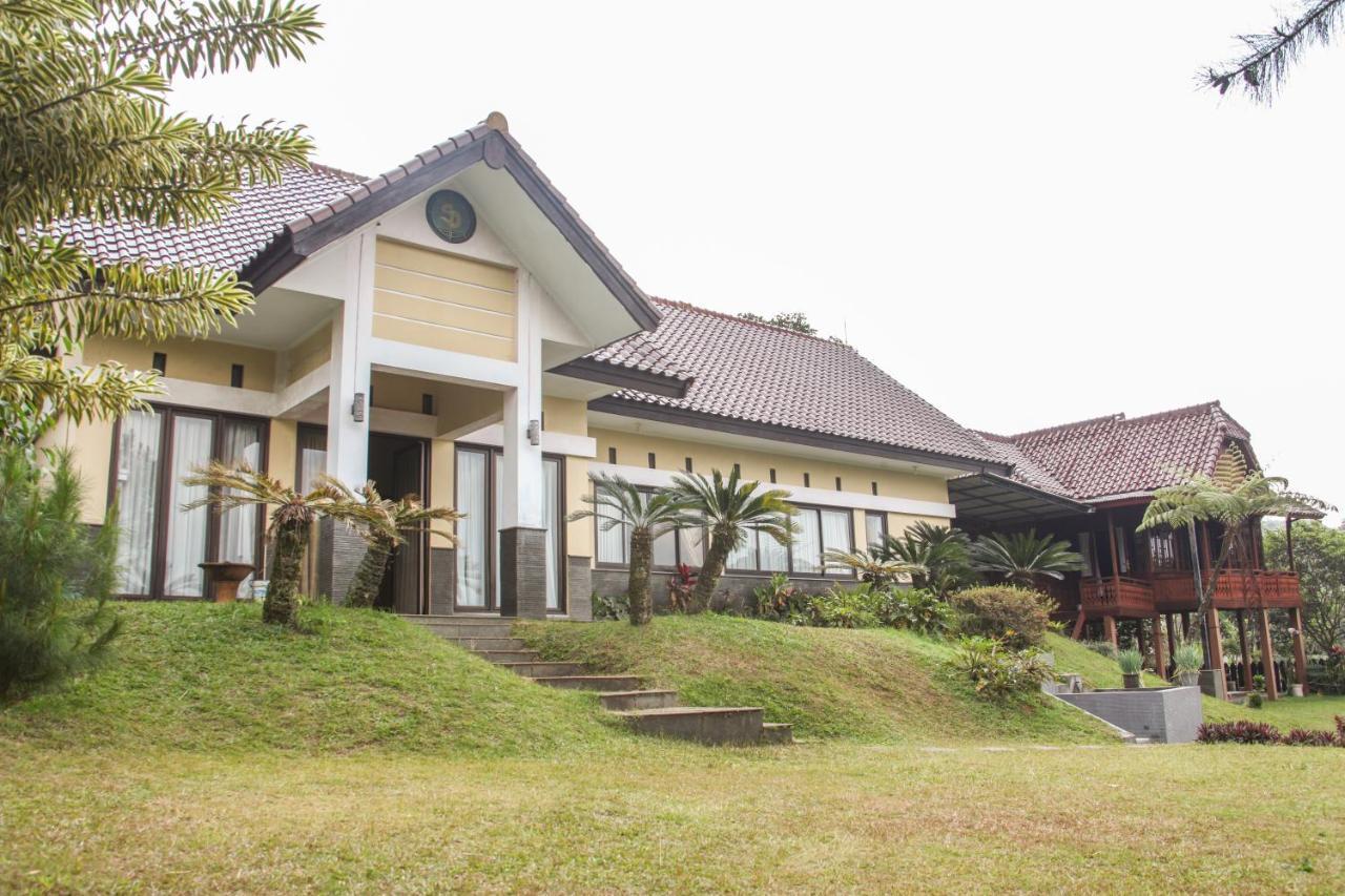 Aldeoz Villa Ciater Sarireja Exteriér fotografie